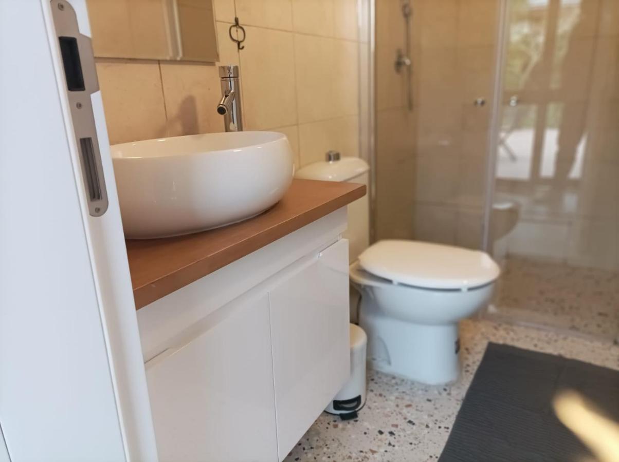 Stone - Patio אבן - פטיו * Eilat